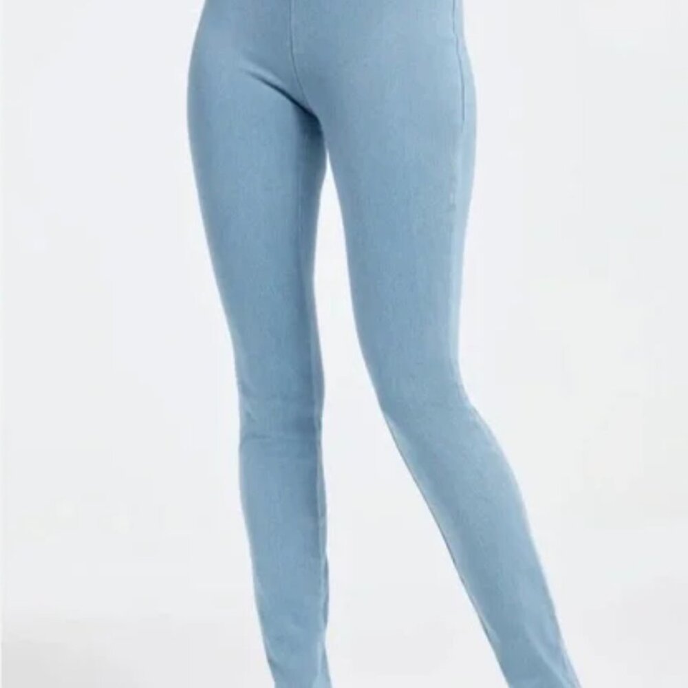 NWT Good American Soft Sculp Pull-On Skinny Jeans